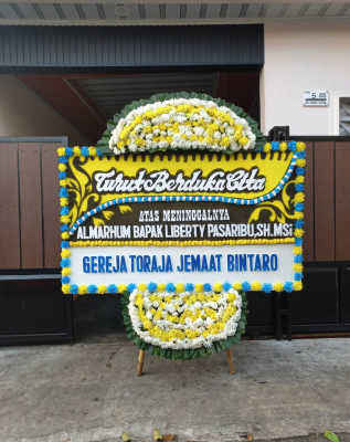Papan Bunga Duka di Tegowanu