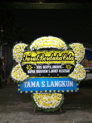 Papan Bunga Duka di Tegowanu